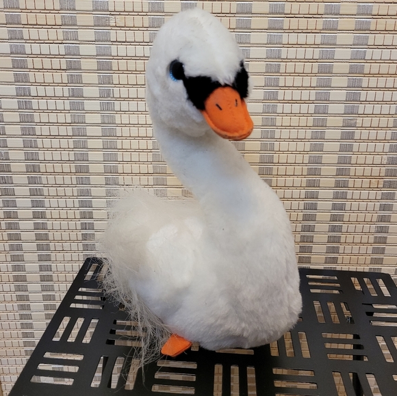 Ty Beanie Babies Plush Soft Toy Gracie Swan Bird Retired - Picture 3 of 9